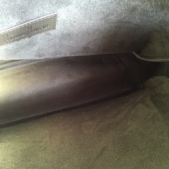 NEIMAN MARCUS purse.SOLD - Picture 7 of 7